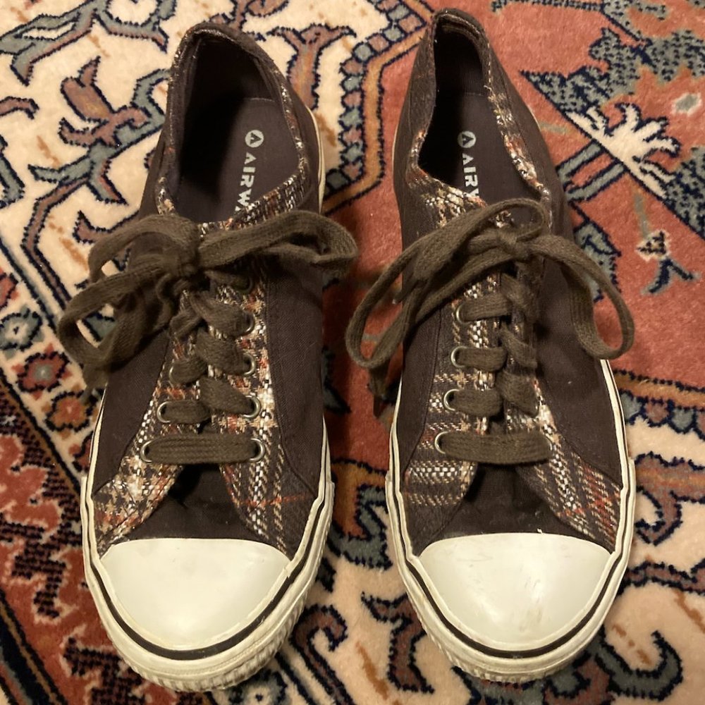 Airwalk Brown Canvas Sneakers Size 8.5 Plaid 8 1/2